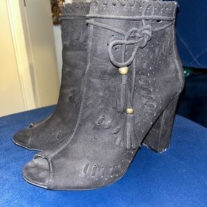 Bamboo Open-toe Booties